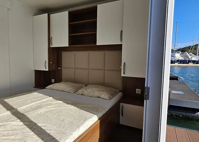 펜션 House Houseboat Gecko *