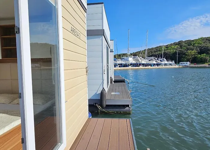 House Houseboat Gecko * 반졸레